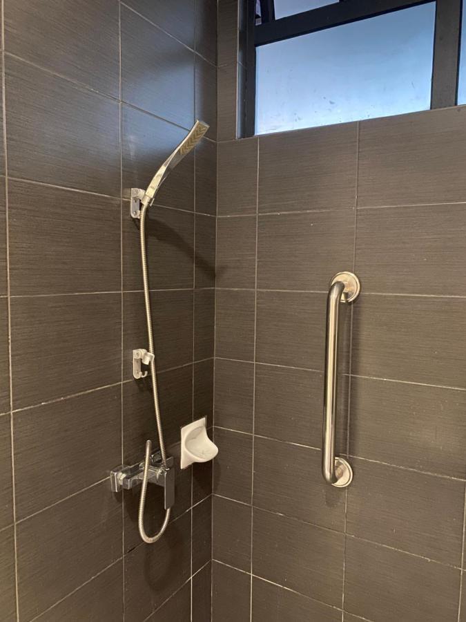 Padungan Hotel Kuching Eksteriør billede