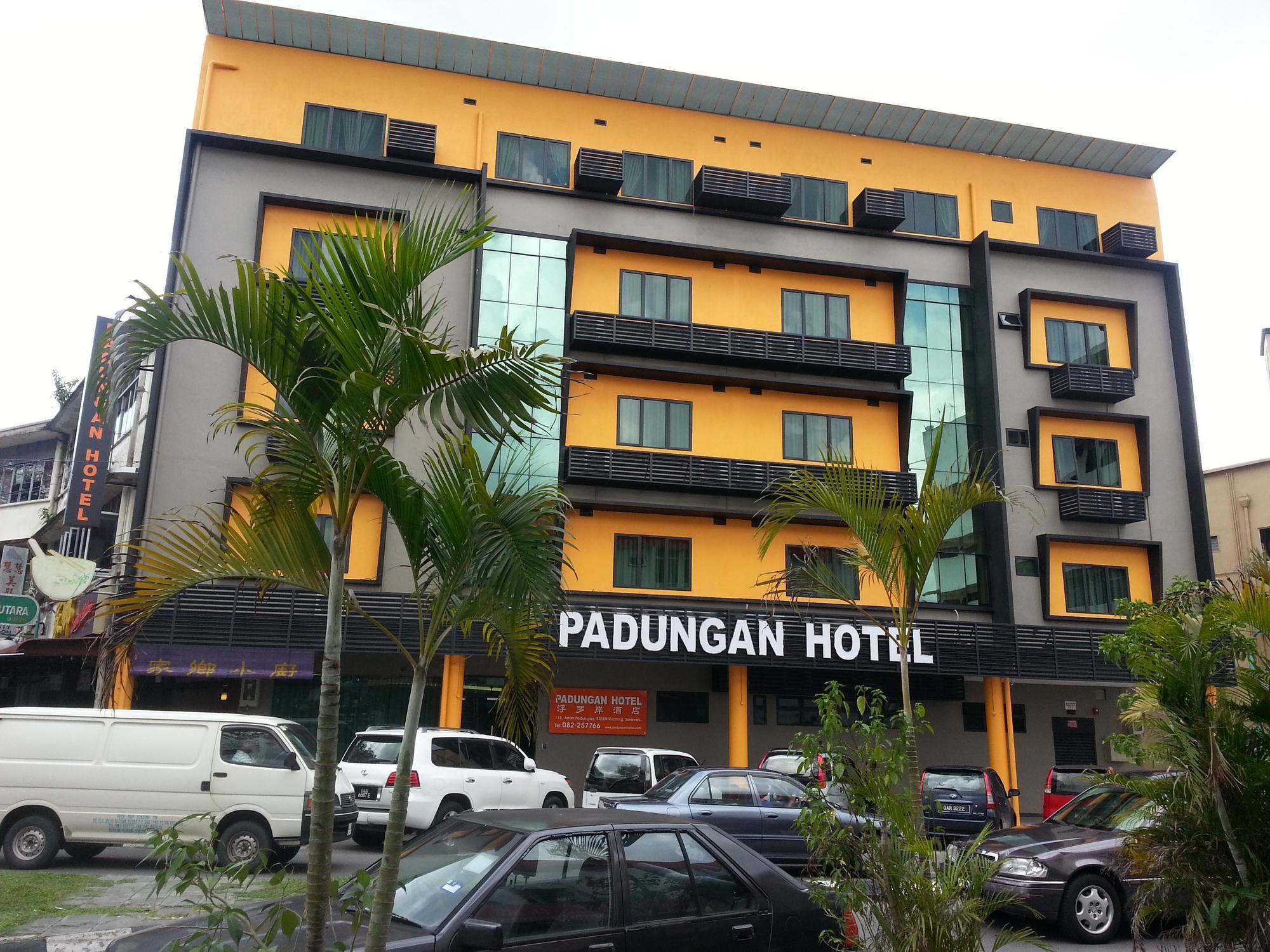 Padungan Hotel Kuching Eksteriør billede
