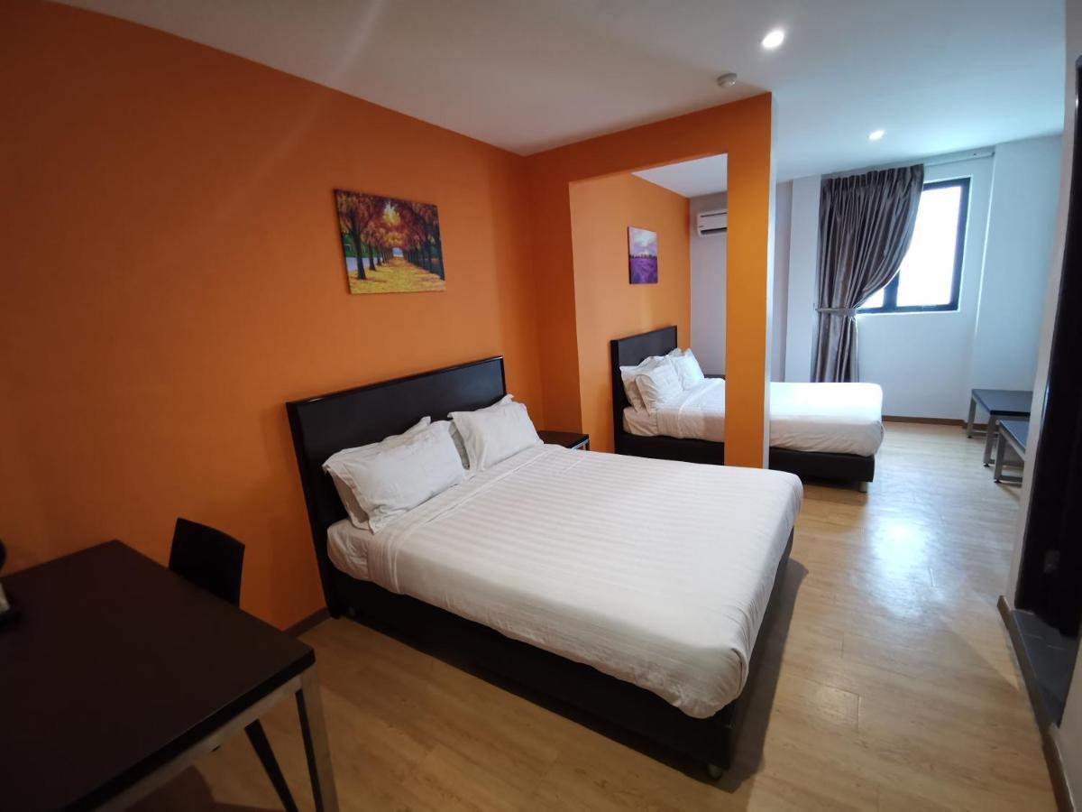 Padungan Hotel Kuching Eksteriør billede