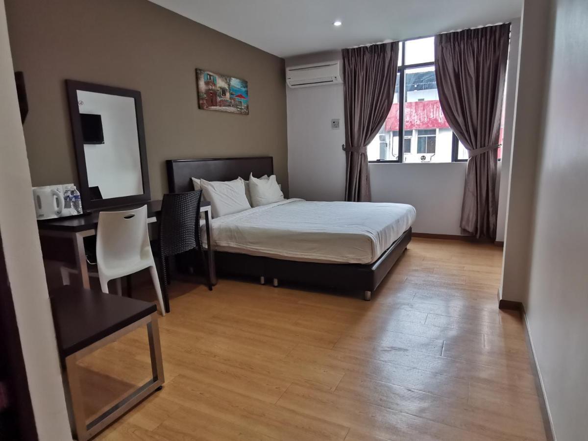 Padungan Hotel Kuching Eksteriør billede
